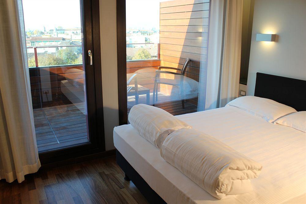 Hotel فيرونا المظهر الخارجي الصورة